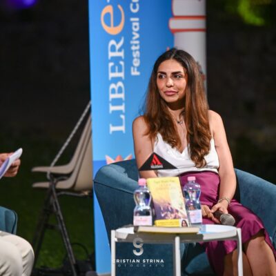8.Pegah Moshir Pour a Iglesias